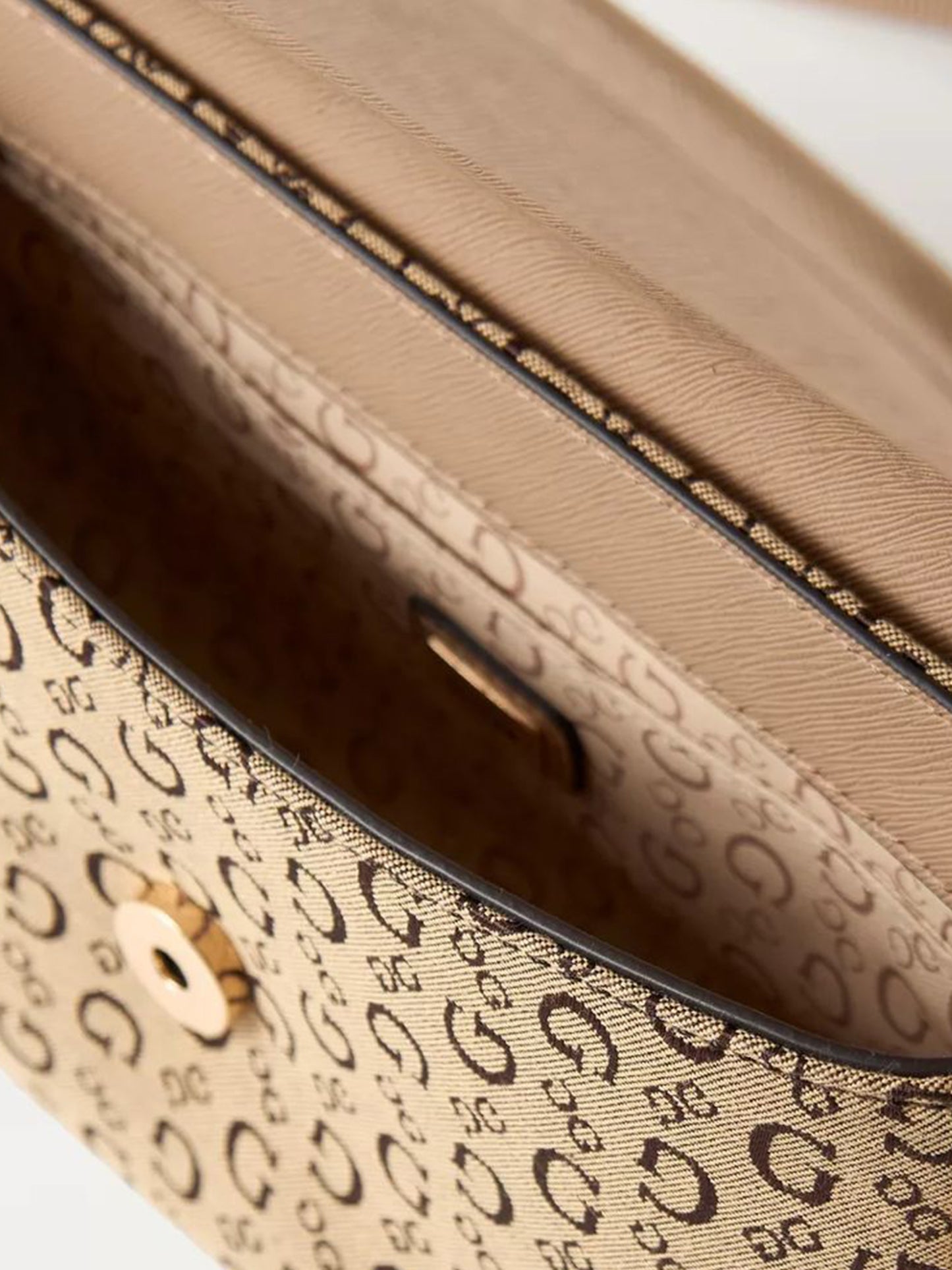 Guess Draven Mini Crossbody Bag with Flap Closure and Pouch